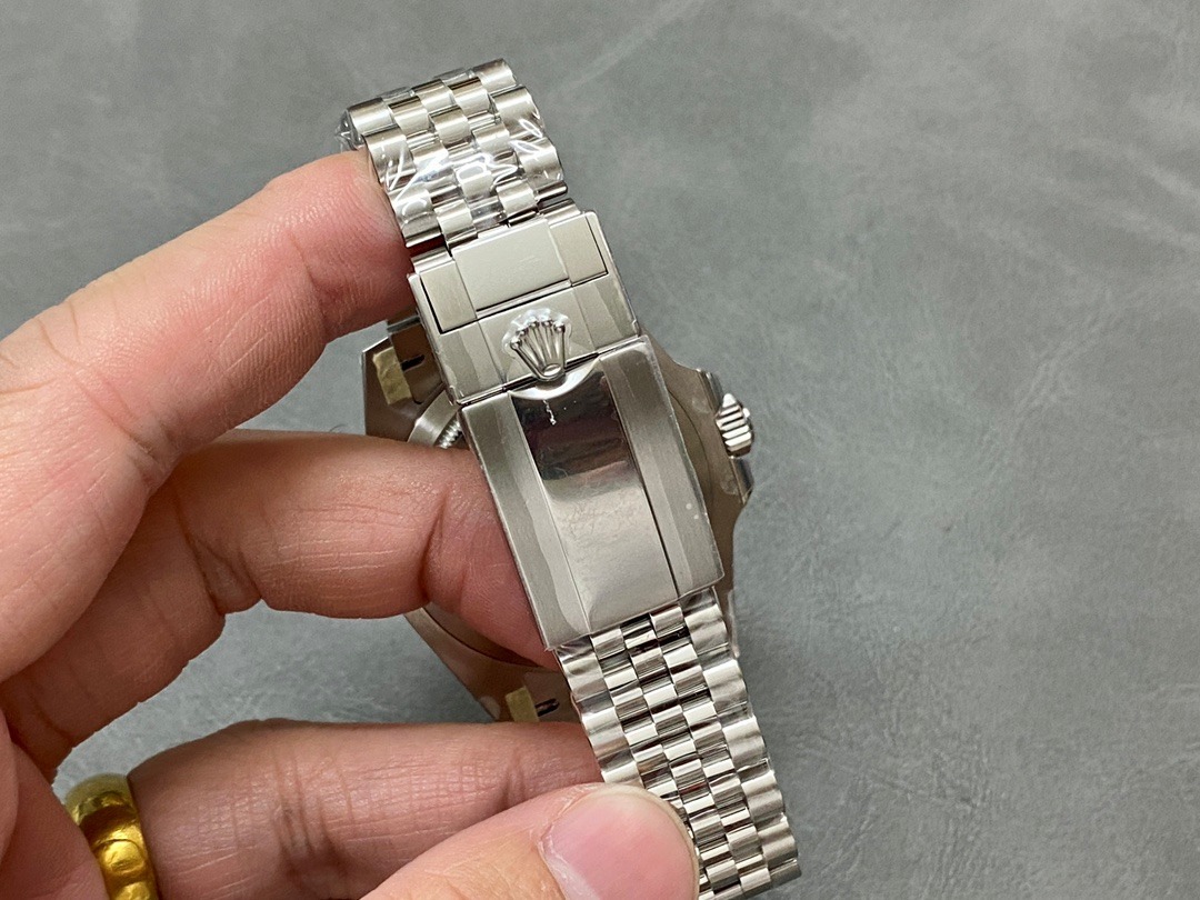 Rolex Submariner Green Dial "Hulk" 116610LV Super Clone 3235 Movement - Image 4