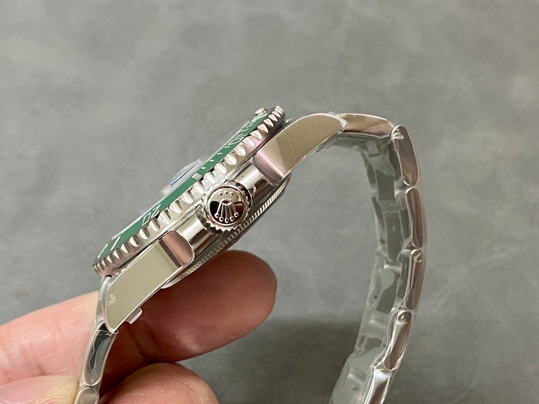 Rolex Submariner Green Dial "Hulk" 116610LV Super Clone 3235 Movement - Image 2